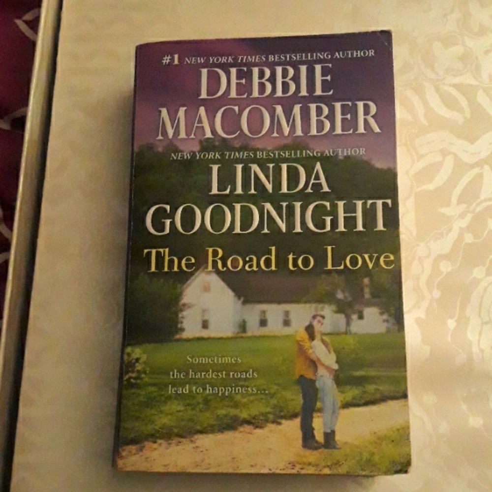 Debbie Macomber paperback, The Road To Love 2017